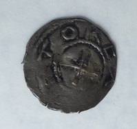 S. 46172
<br/>
Denar aus der Zeit von König/Kaiser Otto III. (983-1002)
<br/>
<em>Otto III., römisch-deutscher Kaiser</em>